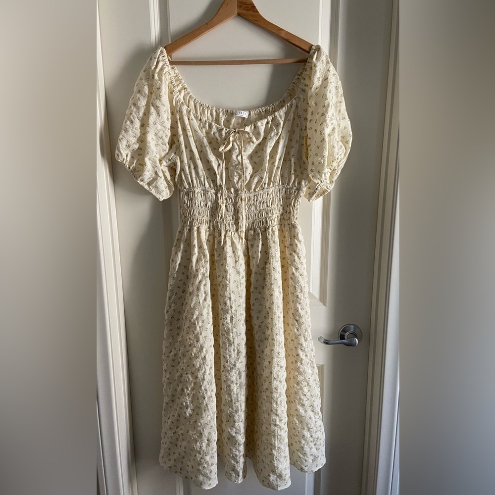 Cottagecore midi length dress, perfect for spring/summer, dainty floral print